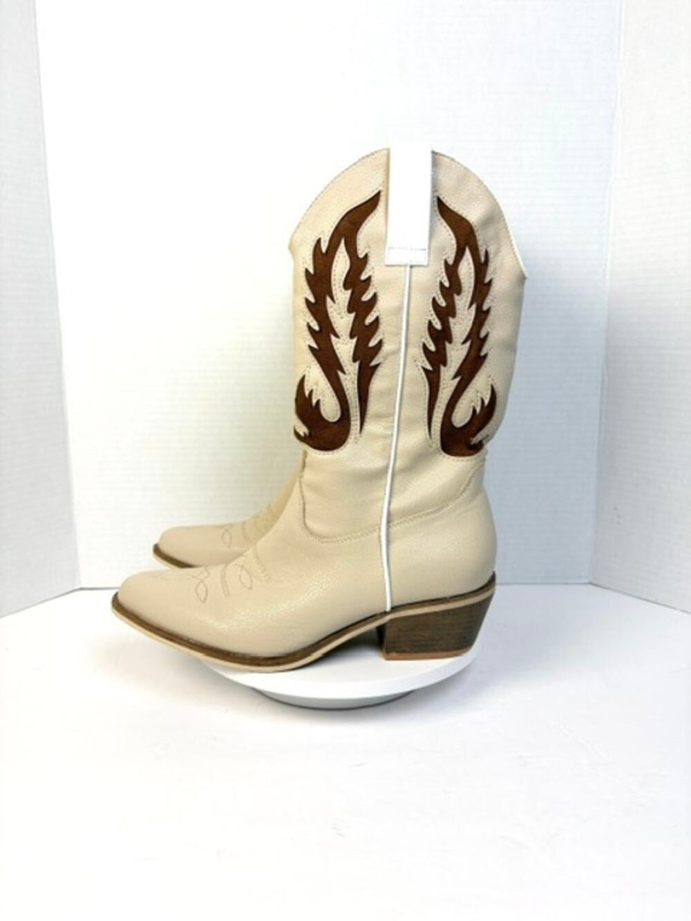Arider Girl Womens Beige Western Cowboy Boots Brown Flame Inlay Pointed Toe Sz 6